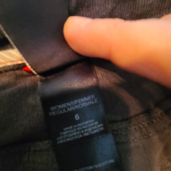 Womens The North Face Sz 6 Corduroy Gray Skirt - Picture 3 of 6